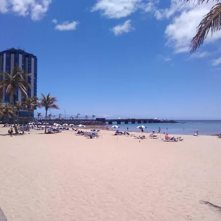 Estudio Arrecife Beach شقة *
